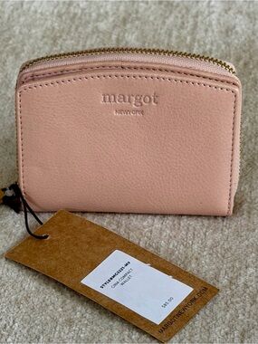 Margot New York Gina Compact Wallet Blush Pink 100% Leather Zip Wallet